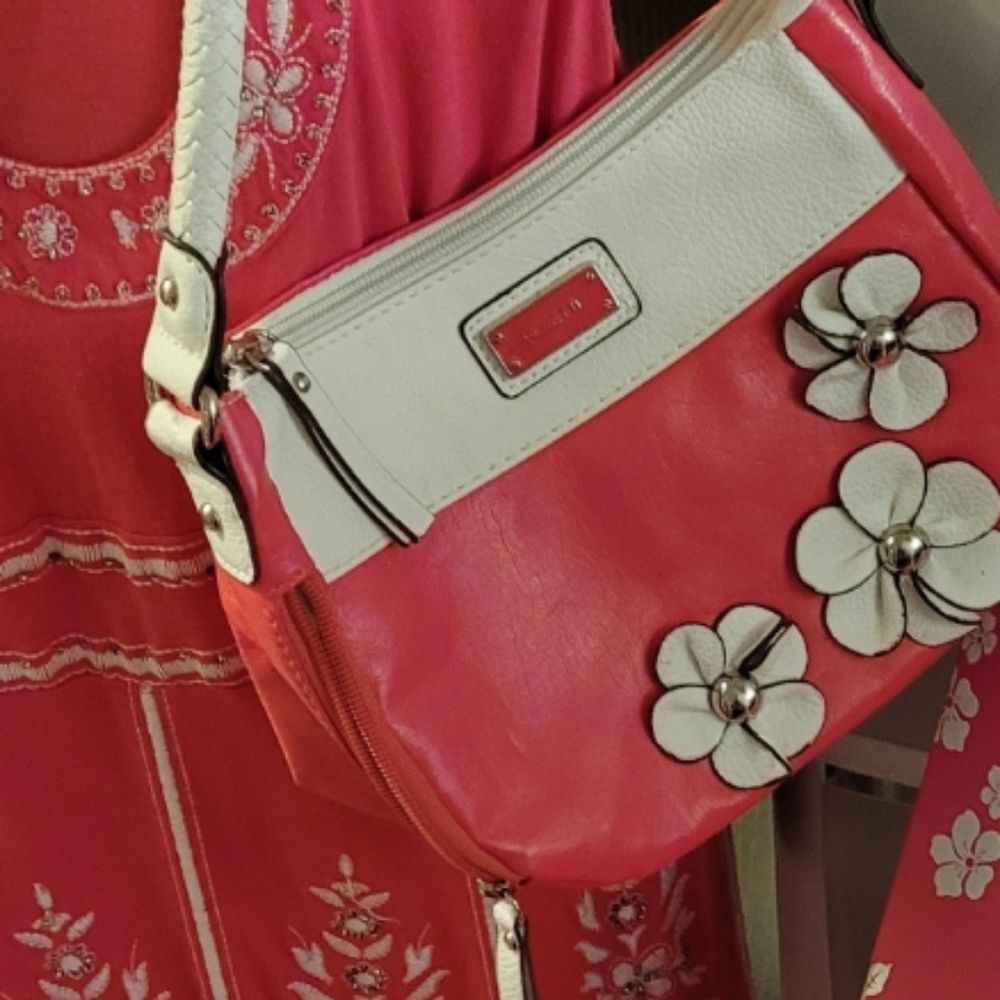 Pink & White flower Rosetti purse with matching box 🌺 NWOT